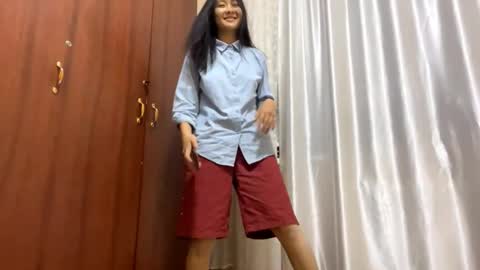 Emily online show from 09/11/25, 02:17
