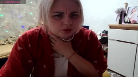 Mari online show from 02/08/25, 11:22