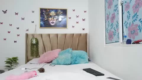 mari_curls online show from 09/20/25, 03:29