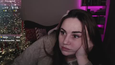Snapshot of mari_moore7 chatting on 12/16/24, 03:00 mari moore online show from 12/16/24, 03:00