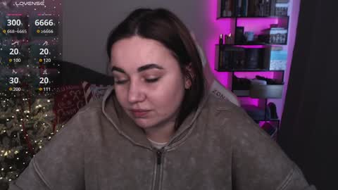 Snapshot of mari_moore7 chatting on 12/17/24, 10:34 mari moore online show from 12/17/24, 10:34