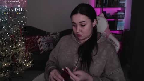 Snapshot of mari_moore7 chatting on 12/18/24, 11:13 mari moore online show from 12/18/24, 11:13