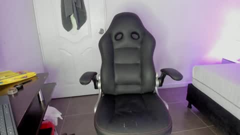 mari_salgado online show from 12/26/24, 11:32