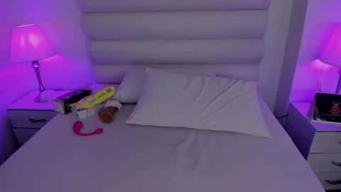 mari_salgado online show from 01/07/25, 05:42