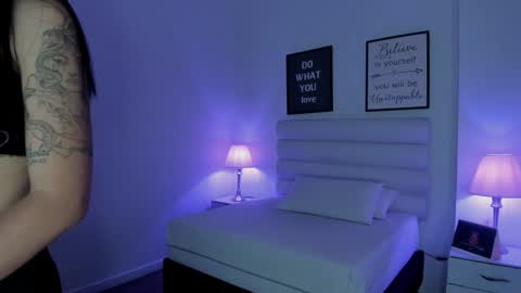 mari_salgado online show from 01/11/25, 11:23