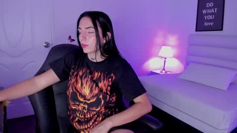 mari_salgado online show from 01/12/25, 02:19