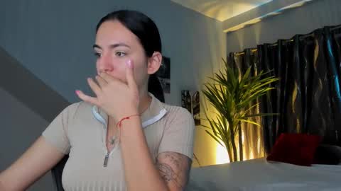 mari_salgado online show from 09/12/25, 01:55