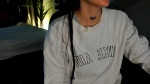 mari_salgado online show from 10/10/25, 11:09