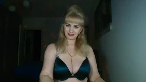 maria_anna_mmm online show from 06/13/26, 07:23