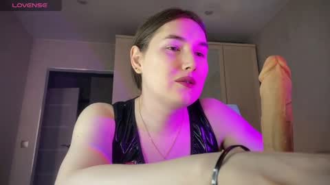 Snapshot of maria_bowie chatting on 05/25/26, 04:40 Maria online show from 05/25/26, 04:40