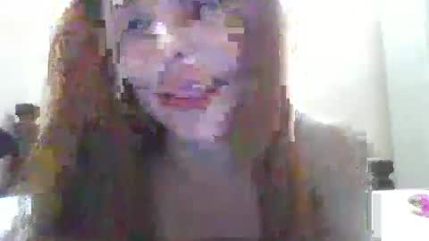 Snapshot of maria_eugenia chatting on 11/24/25, 03:39 Mareu online show from 11/24/25, 03:39