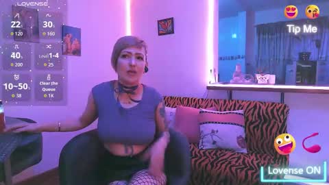 Snapshot of maria_fernandaxxx_ chatting on 11/02/25, 10:45 Maria fernanda online show from 11/02/25, 10:45
