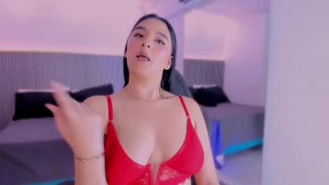 Snapshot of maria_flowers chatting on 09/20/25, 08:21  MARIA  online show from 09/20/25, 08:21