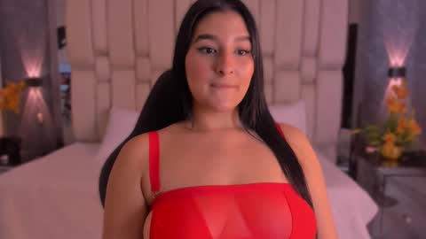 Snapshot of maria_flowers chatting on 10/26/25, 07:42  MARIA  online show from 10/26/25, 07:42