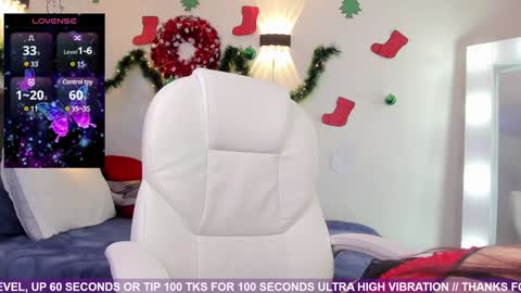 Snapshot of maria_mendoza chatting on 12/22/24, 03:55 Maria online show from 12/22/24, 03:55