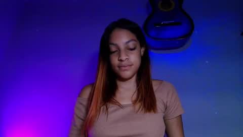 Snapshot of maria_rosee chatting on 12/02/25, 12:10 ELI online show from 12/02/25, 12:10