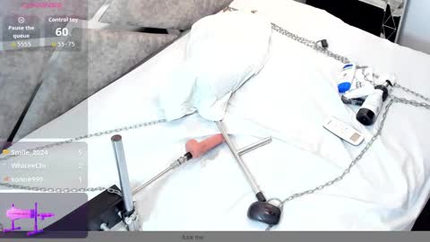 Snapshot of mariaam_07 chatting on 09/30/25, 03:06 MARIAM online show from 09/30/25, 03:06