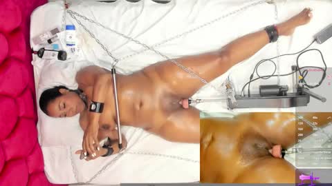 Snapshot of mariaam_07 chatting on 10/09/25, 02:26 MARIAM online show from 10/09/25, 02:26