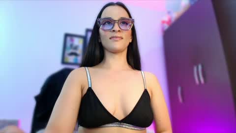 Snapshot of mariaan_m chatting on 07/31/26, 12:10 Leidy online show from 07/31/26, 12:10