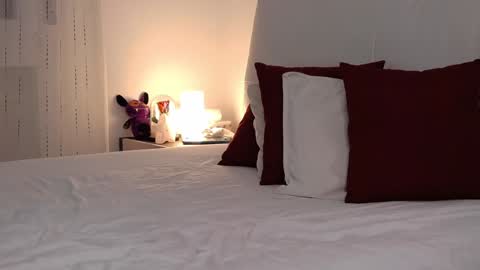 Snapshot of mariafame chatting on 01/21/25, 05:38 NEW ACCOUNT MariaMIlan online show from 01/21/25, 05:38