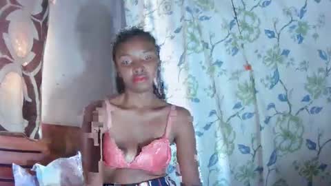 Snapshot of mariah586 chatting on 11/11/25, 10:26 Maria online show from 11/11/25, 10:26