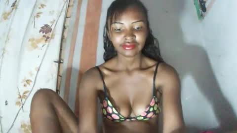 Snapshot of mariah586 chatting on 11/20/25, 01:50 Maria online show from 11/20/25, 01:50