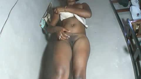 Snapshot of mariah586 chatting on 12/18/25, 03:29 Maria online show from 12/18/25, 03:29