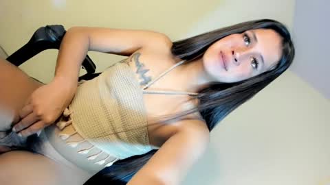 Snapshot of mariahah69 chatting on 03/18/26, 01:03 mariahah69 online show from 03/18/26, 01:03