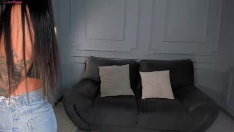 MARIA HERRERA  online show from 12/02/25, 08:04