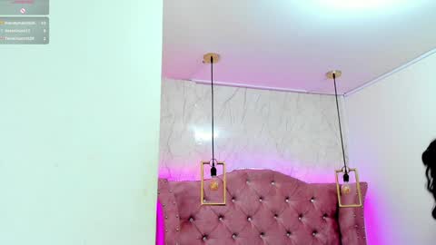 Snapshot of mariam__cute chatting on 12/21/24, 01:15   online show from 12/21/24, 01:15