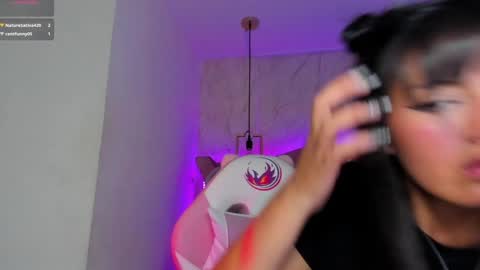 Snapshot of mariam__cute chatting on 01/12/25, 07:53   online show from 01/12/25, 07:53