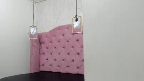 Snapshot of mariam__cute chatting on 02/16/25, 04:10   online show from 02/16/25, 04:10