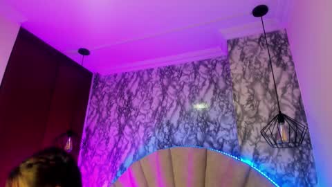 Snapshot of mariam__cute chatting on 10/26/25, 04:02   online show from 10/26/25, 04:02