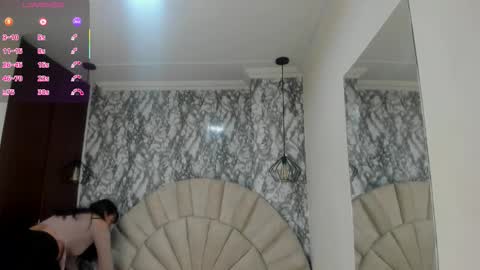 Snapshot of mariam__cute chatting on 10/28/25, 11:58   online show from 10/28/25, 11:58