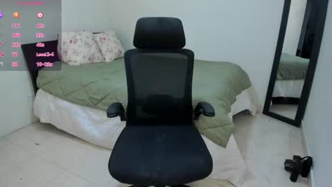   Mariam Castiblanco online show from 06/12/26, 06:07
