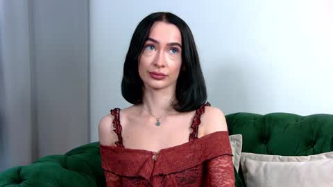 MariaMenson online show from 12/10/24, 09:33