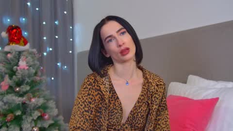 MariaMenson online show from 12/11/24, 10:38