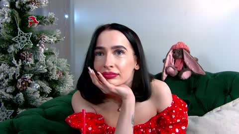 MariaMenson online show from 12/13/24, 10:30