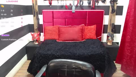 Snapshot of marian_ran_ chatting on 10/02/25, 03:35 Marian online show from 10/02/25, 03:35