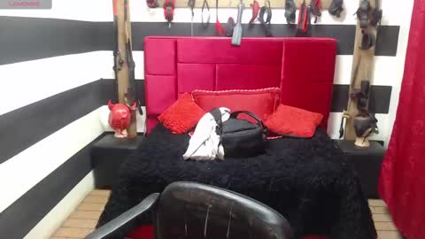 Snapshot of marian_ran_ chatting on 10/07/25, 03:14 Marian online show from 10/07/25, 03:14