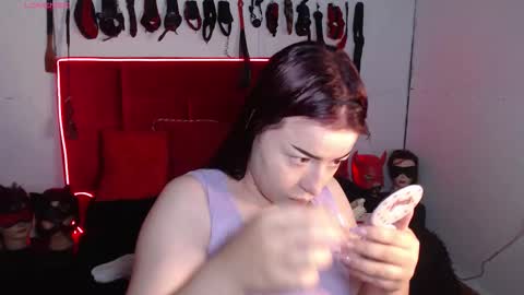 Snapshot of marian_ran_ chatting on 11/08/25, 02:34 Marian online show from 11/08/25, 02:34