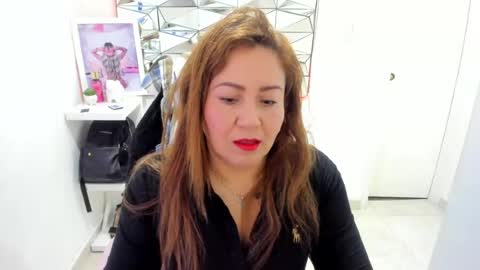 mariana01_m online show from 07/04/26, 12:22