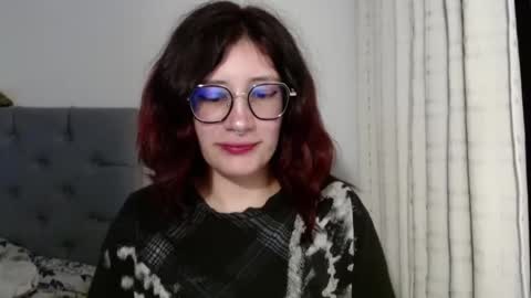 Snapshot of mariana124_ chatting on 01/02/25, 06:18 Mariana online show from 01/02/25, 06:18