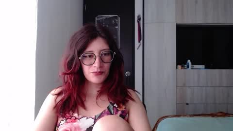 Snapshot of mariana124_ chatting on 02/12/25, 07:13 Mariana online show from 02/12/25, 07:13