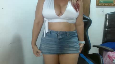 Snapshot of mariana995649 chatting on 01/12/25, 11:15 mariana995649 online show from 01/12/25, 11:15