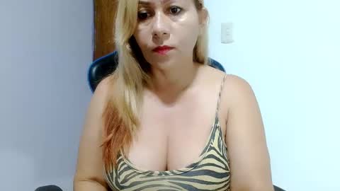Snapshot of mariana995649 chatting on 03/11/25, 10:51 mariana995649 online show from 03/11/25, 10:51
