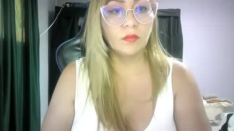 Snapshot of mariana995649 chatting on 09/13/25, 09:25 mariana995649 online show from 09/13/25, 09:25