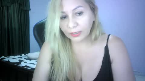 mariana995649 online show from 11/04/25, 09:58