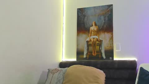 Mariana Angel online show from 07/18/26, 12:31