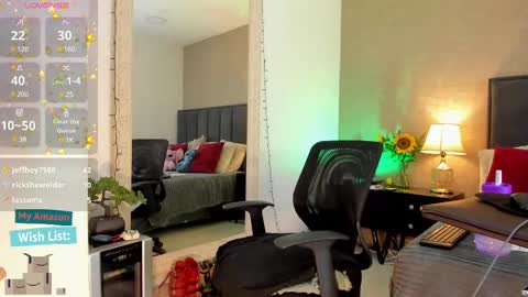 Snapshot of mariana_c chatting on 03/01/25, 08:53 Mar y online show from 03/01/25, 08:53